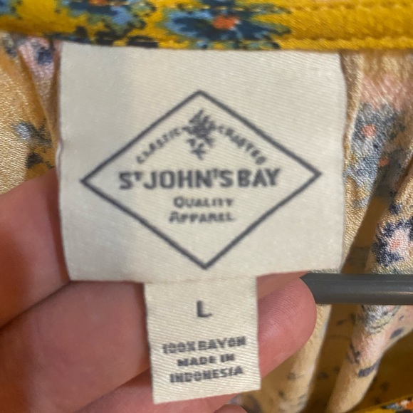 Spring shirt! - Picture 3 of 3